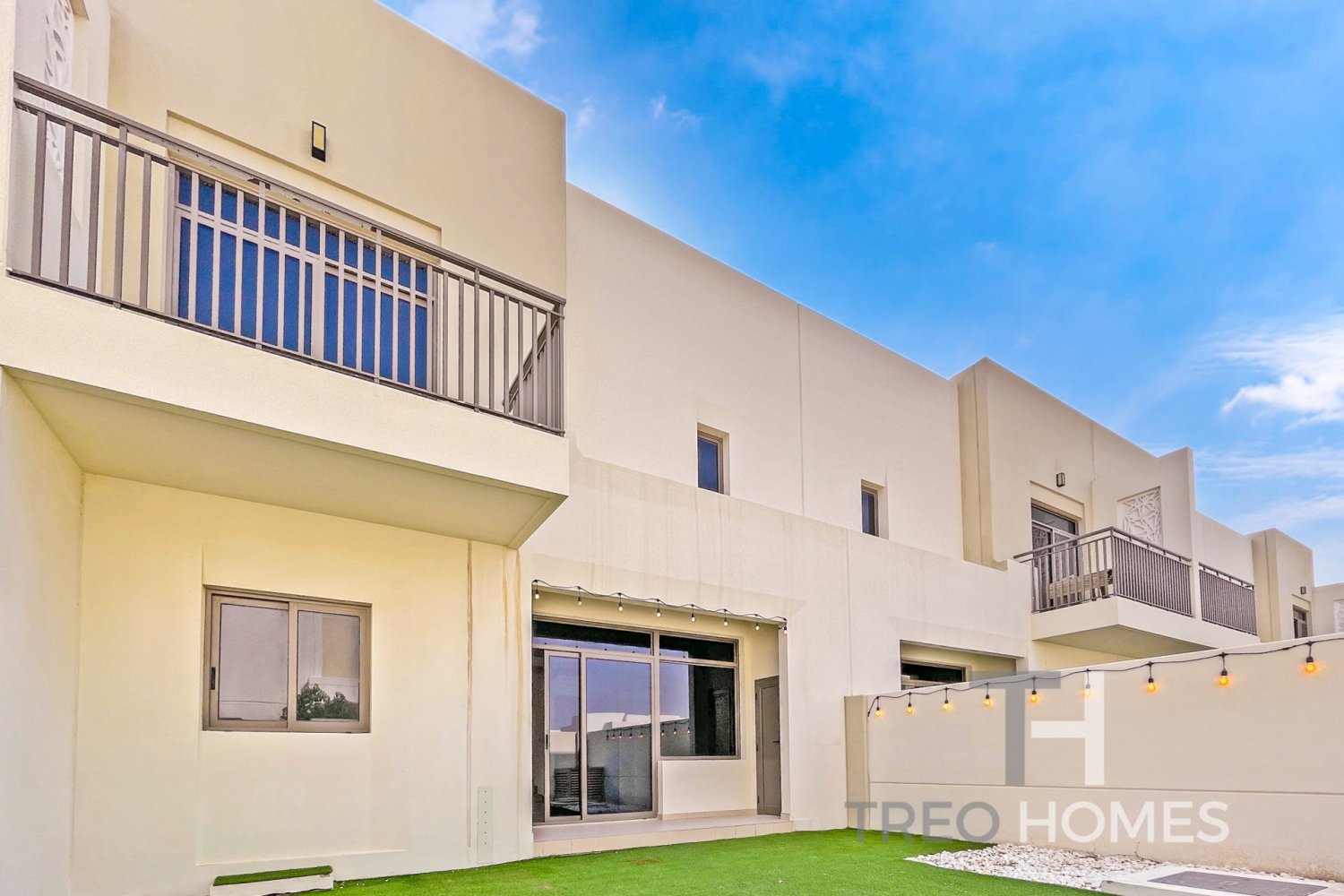 3 bedrooms Townhouse in Town Square, UAE No. 28973
