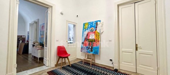 5 rooms Apartment in Catania, Italy No. 129804 2