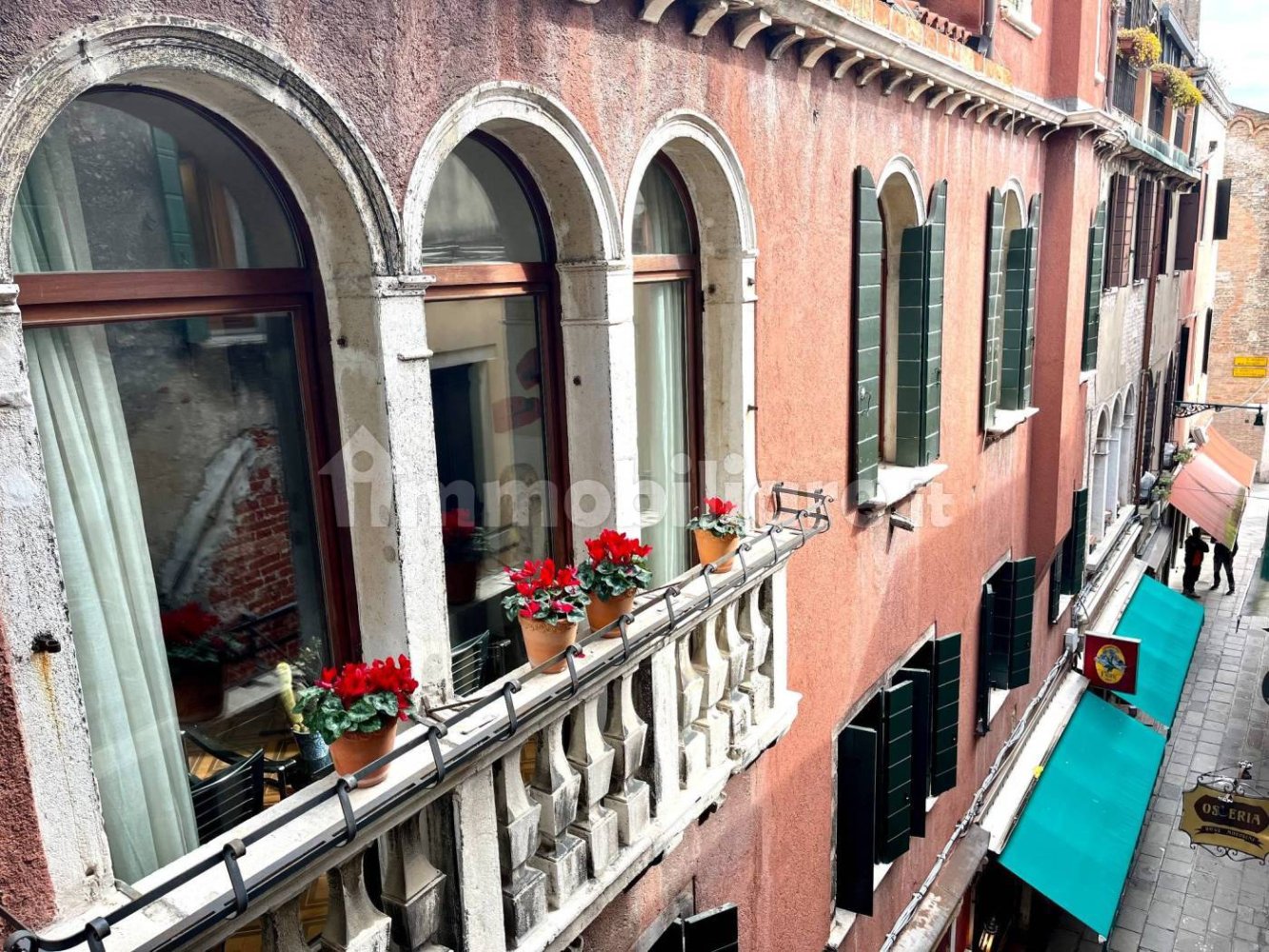 3 bedrooms Apartment in Venice, Italy No. 67734