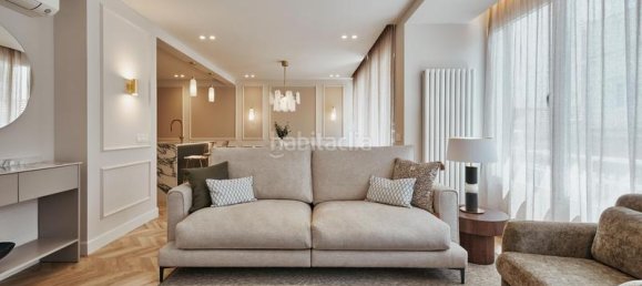 3 bedrooms Apartment in Madrid, Spain No. 92796 3