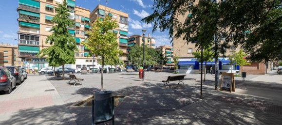 Propiedad comercial en Granada, Spain 120 m² No. 180708 39