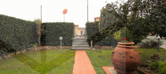 Вилла с 3 спальнями в Кальчиная, Италия № 18271 32