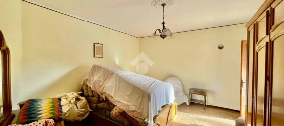 8 rooms Villa in Castelnuovo Nigra, Italy No. 18006 6