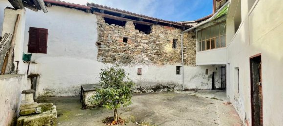 8 rooms Villa in Castelnuovo Nigra, Italy No. 18006 3