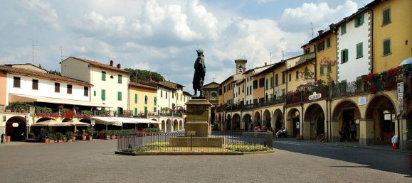 Casa de 4 dormitorios en Florence, Italy No. 192528 7