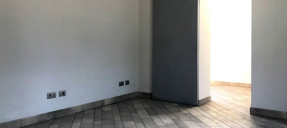 2-Zimmer Gewerbliche Immobilie in Lecco, Italy, Nr. 73811 9