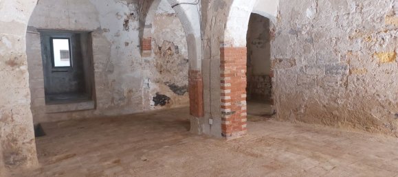 132m² Commercial property in Marsala, Italy No. 278862 4