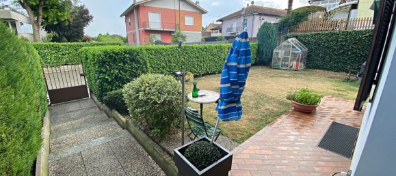 Casa de 5 habitaciónes en Monticello d'Alba, Italy No. 289404 8