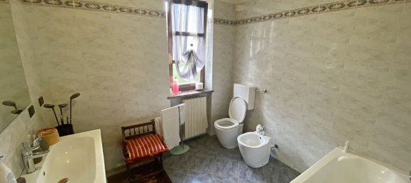 Casa de 5 habitaciónes en Monticello d'Alba, Italy No. 289404 20