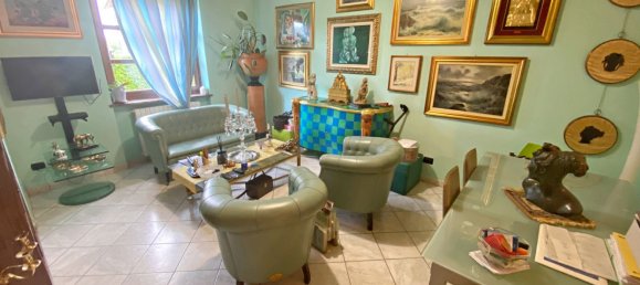 Casa de 5 habitaciónes en Monticello d'Alba, Italy No. 289404 18