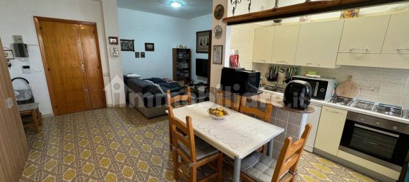 Квартира с 2 спальнями в Куарту Сант'Элена, Италия № 137614 15