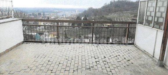 2 Schlafzimmer Wohnung in Verzuolo, Italy, Nr. 209467 8