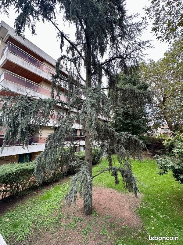 Apartamento de 2 dormitorios en Epinay-sur-Seine, France No. 179370