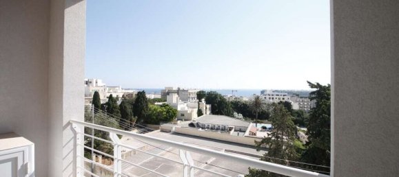 Квартира с 2 спальнями в Сент-Джулианс, Мальта № 6682 3