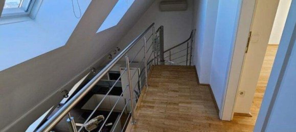 Дуплекс с 3 комнатами в Альзергрунд, Австрия № 144711 10