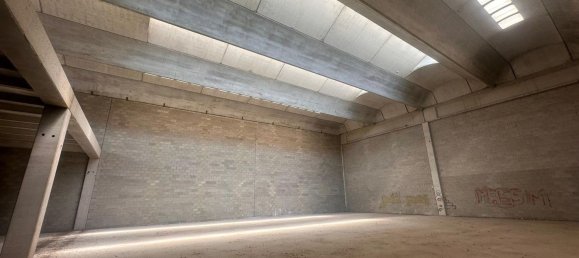 Склад 750м² в Аббиатеграссо, Италия № 358053 4