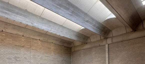 Склад 750м² в Аббиатеграссо, Италия № 358053 5