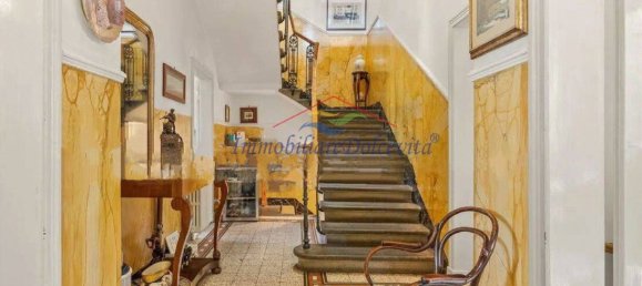 13 rooms House in Florence, Italy No. 271667 11