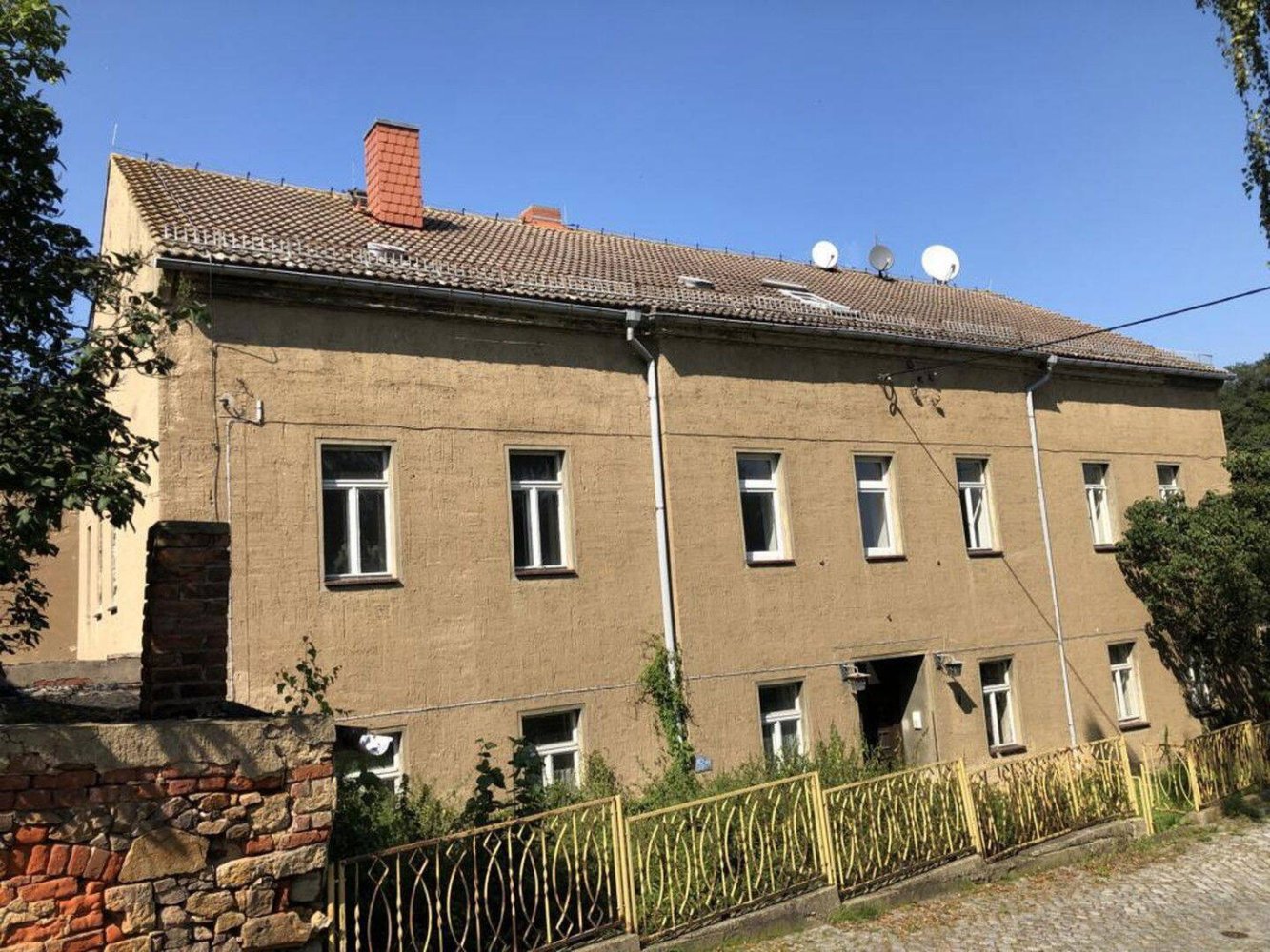 Edificio de 6 dormitorios en Saxony, Germany No. 370565