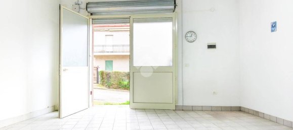 Гараж 107м² в Кьети, Италия № 77919 9