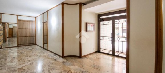 4 rooms Apartment in Rome, Italy No. 167698 4