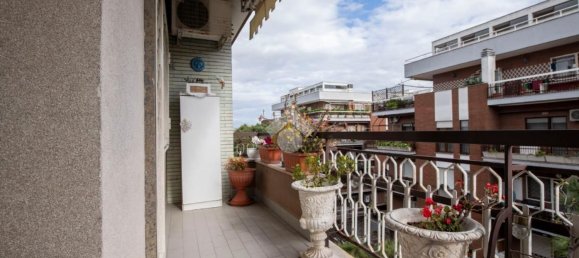 4 rooms Apartment in Rome, Italy No. 167698 23