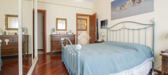 4 rooms Apartment in Rome, Italy No. 167698 33