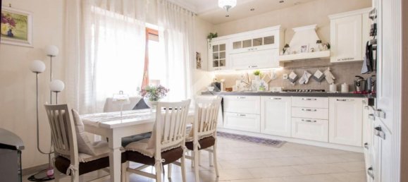 4 rooms Apartment in Rome, Italy No. 167698 15