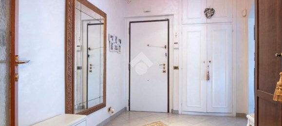 4 rooms Apartment in Rome, Italy No. 167698 5