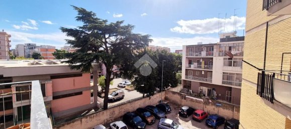 3-salle Appartement à Bari, Italy No. 268058 19