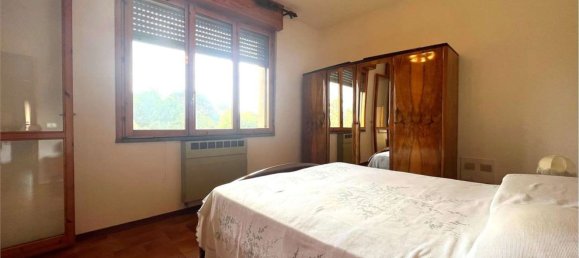 5 rooms House in Rolo, Italy No. 59562 17