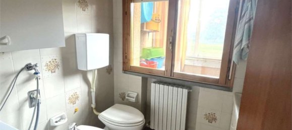 5 rooms House in Rolo, Italy No. 59562 14