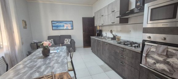 Квартира с 3 спальнями в Неаполь, Италия № 339421 3