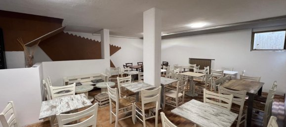 Коммерческая недвижимость 180м² в Арсаго Сеприо, Италия № 290958 10