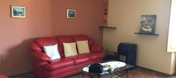 3 bedrooms House in Monteforte Cilento, Italy No. 686 2