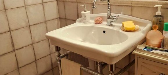 2 Schlafzimmer Wohnung in Abbadia San Salvatore, Italy, Nr. 141148 11