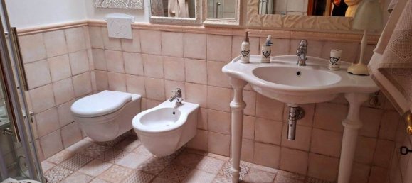 2 Schlafzimmer Wohnung in Abbadia San Salvatore, Italy, Nr. 141148 15