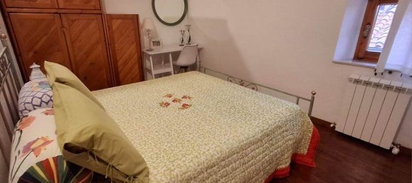 2 Schlafzimmer Wohnung in Abbadia San Salvatore, Italy, Nr. 141148 13