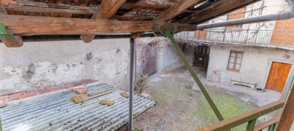 Casa de 8 divisões em Somma Lombardo, Italy N.º 380079 8