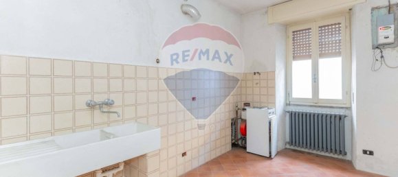 Casa de 8 divisões em Somma Lombardo, Italy N.º 380079 44