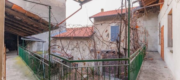 Casa de 8 divisões em Somma Lombardo, Italy N.º 380079 5