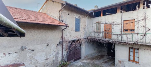 Casa de 8 divisões em Somma Lombardo, Italy N.º 380079 9