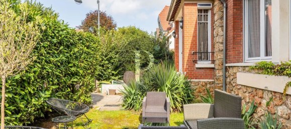 5 bedrooms House in Sceaux, France No. 171197 2