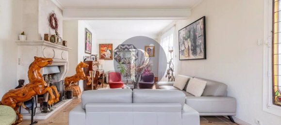 5 bedrooms House in Sceaux, France No. 171197 8