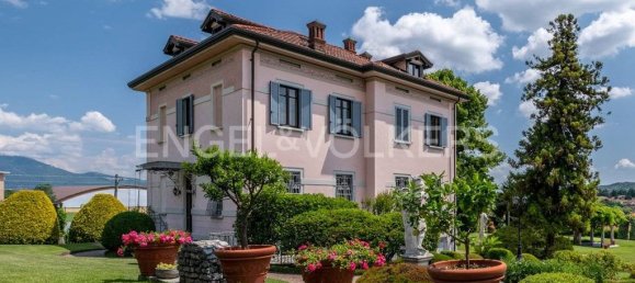 3 bedrooms Villa in Ternate, Italy No. 65399 19