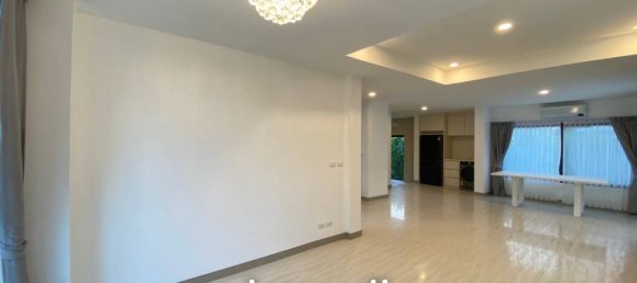 3 غرف نوم مقهى / مطعم في Chalong, Thailand رقم 15138 9