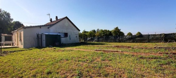 2 Schlafzimmer Haus in Patay, France, Nr. 322727 3