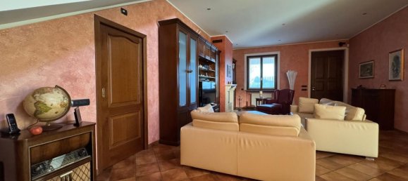 5-Zimmer Villa in Campagnola Cremasca, Italy, Nr. 142438 9