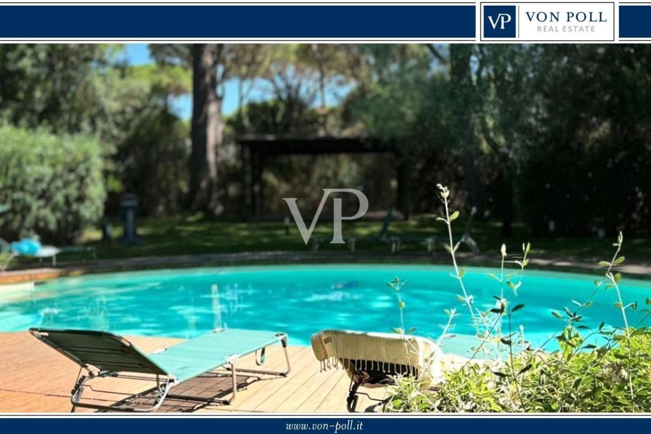 7 rooms Villa in Castiglione della Pescaia, Italy No. 30242