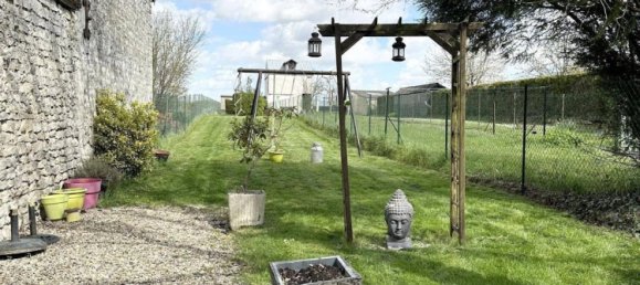 6 rooms House in Marchais, France No. 74099 3